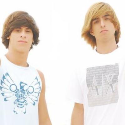 Since - 14/10/11 #FamiliaBDS_RN Dedicado aos Idolos @DiegoThug & @LeoSchulzWOW Representando o amor do povo do RN pelo Bonde Da Stronda !  ®