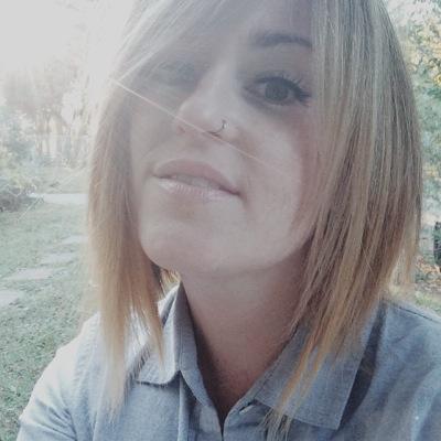 lizardparker's profile picture. straightforward, pale, turns into a pumpkin around 9pm