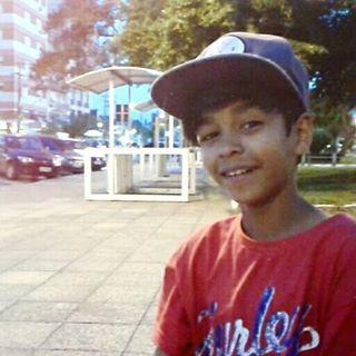 '' E quando você pensar em desistir, lembre-se dos motivos que te fizeram aguentar até agora. ''