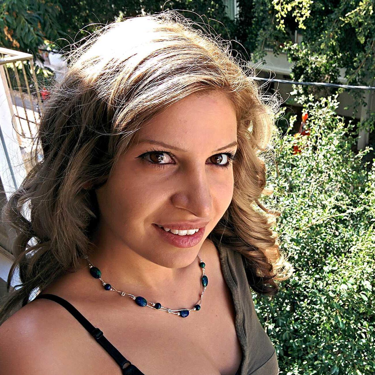 NellyJewelry's profile picture. Handmade jewelry