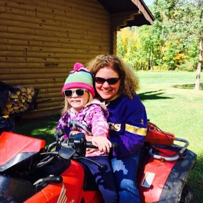 Minnesota native, mom of Delaney & Jamison, wife of Tim and marketing executive. Views my own. #Skol #Vikings