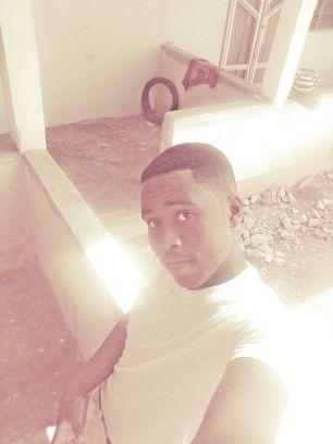 A man who has confidence in himself gains the confidence of others. ~