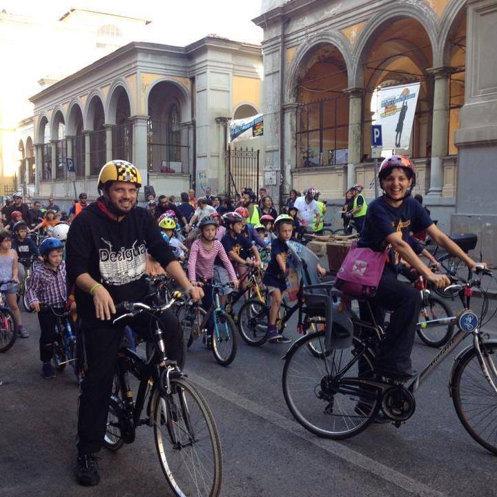 Sogno una città a misura delle bambine e dei bambini #StreetsForKids  #biketoschool