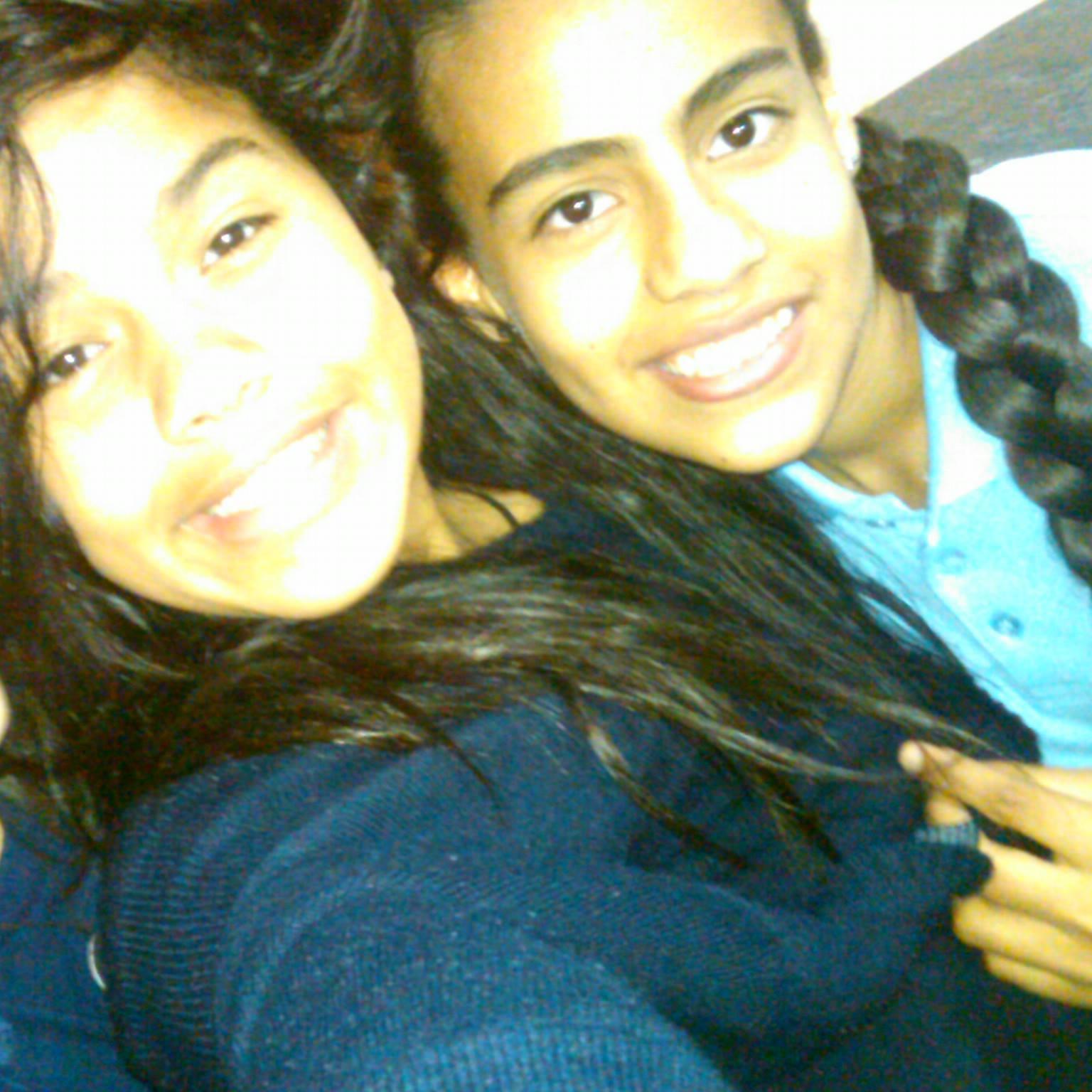 Ámame y no me dejes sin seguir. ┐('⌣'┐) (┌'⌣')┌ ┐('⌣'┐) (┌'⌣')┌ ~(‘,’~) (~’,')~ \(‘-’\) (/’-')/ \(‘-’\) (/’-')/ (‾^‾)з \(‾^‾)/ ƪ(˘⌣˘)┐ ƪ(˘⌣˘)ʃ.