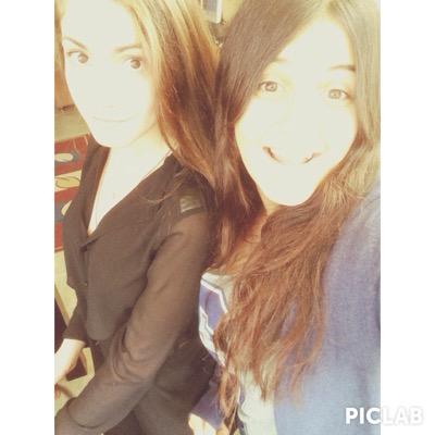 zeynepyeraal's profile picture. 