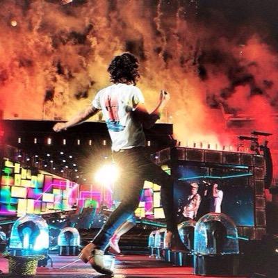 follow @stylesftmads her account is funny and she gave you a free follow :)