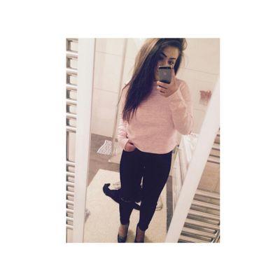 snapchat- lauren.malin3 instagram- laurenmalin33