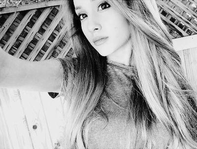 Hi, this is a twitter i made for ariana grande, is new but i hope to have mony followers and she enjoya my twits. I love you ariana.Te amo ariana. @ArianaGrande