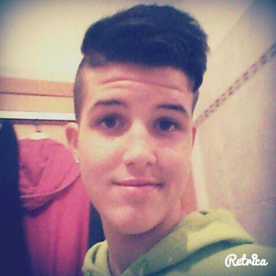 Lover of video games,wwe,music, nba,football and youtube