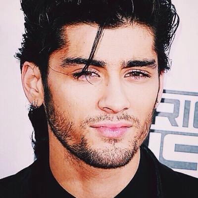 hey did i mention that i am in love with 1D and 5sos to the moon and back ☺️✨