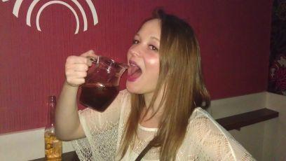 DawnaldDuck's profile picture. Quite a happy bunny!