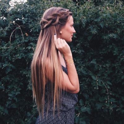 RubiaHisteriica's profile picture. Rubia hueca. Fan de engancharse con pelotudos. La siesta es mi paraíso ♚ Adicta al chocolate.