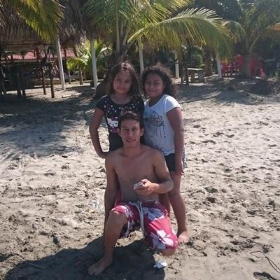 en dios aremos proesas y ahi esta el marcando el paso ah otras nasiones bendiciones ah todos que dios me los bendiga