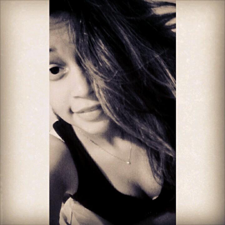 ' Soou eeu que percoo o sono , Soou euu qq ' luuto coom amoor ♪ ❤✌
