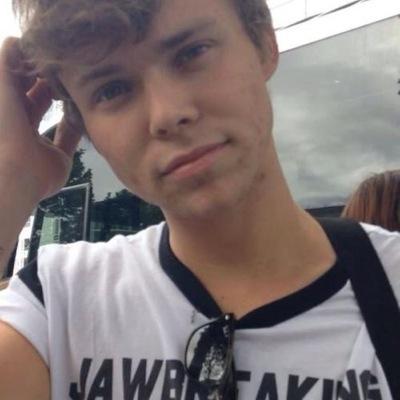 follow from @senselessmgc