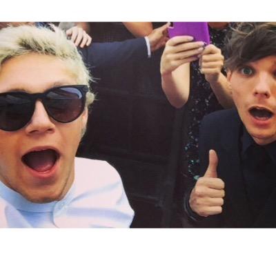 One direction is life! Follow me on instagram @bianca_holttie_tomlinson If i met the boys of One Direction and 5sos then i would explode ♡LARRY AF♡