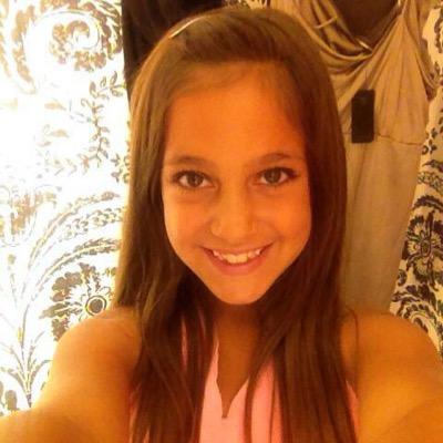 MIRANDA SINGS MEANS THE WORLD TO ME I LOVE COLLEEN AND MIRANDA MORE THAN ANYTHING THEY R MY BAE!!!!!!!!!!! :*