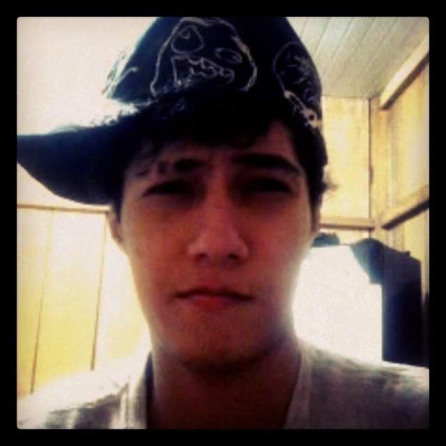a vida e bela mais e nois que fode ela😇😇😇😇😇
24 anos desde 2O12 no Twitter.