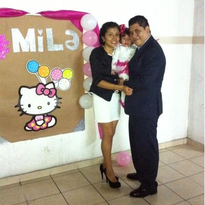 Padre de una hermosa princesa Carolanne Mila.