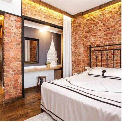 Welcome to Arx Suites where you stay in the heart of history