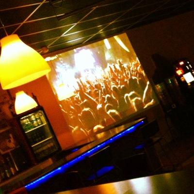 PUB CHAMPAGNE. Cafe & Copas & Music. Tu lugar de ocio y diversion. Abierto todos los dias. Recinto ferial La Minilla. La Rambla. Cordoba.