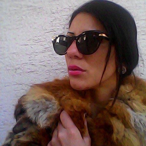 ok.. Prvo me  mrzis, a onda me  zavolis...Zaaaaaaauvek... Sve sto mogu to i hocu, i ono sto  ne mogu jos  vise  hocu..