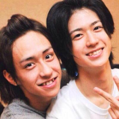 ythk_bot's profile picture. 音楽バカでドラムのできるドラム王子中島裕翔くんとベース王子八乙女光くんの非公式botちゃん♥ 二人の仲良し発言や絡みをつぶやきます！リプライ機能ありません。フォローはご自由に！(´v｀)人(ο＾ｗ＾)