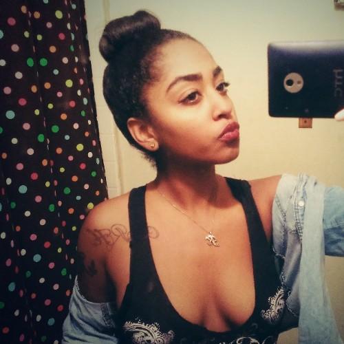 queenkranee_'s profile picture. 20 years young | MA/CNA/PCA | Single