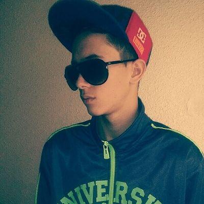 15 años
Rap como estilo de vida
ElectroRap Motrileño