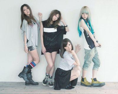 SCANDAL大好き(*^^*)バンドやってます(*^^*)スキャ好きつながりましょい＼(^o^)／気軽にフォロー、リプしてね(^o^)