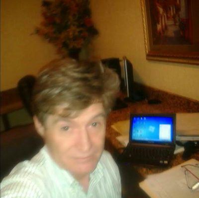 ersan131313's profile picture. Ernesto Sánchez Periodista ,Locutor  Tenista.  mago.  Dibujante zapatero y  el gusto por el Arte. Numismática y Aviación civil