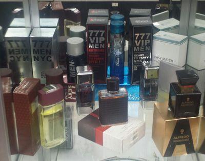 Cuenta dedicada a la venta de perfumes, accesorios y algo más.. !!  síguenos..  Instagram @suministros.sege Facebook Suministros Sege