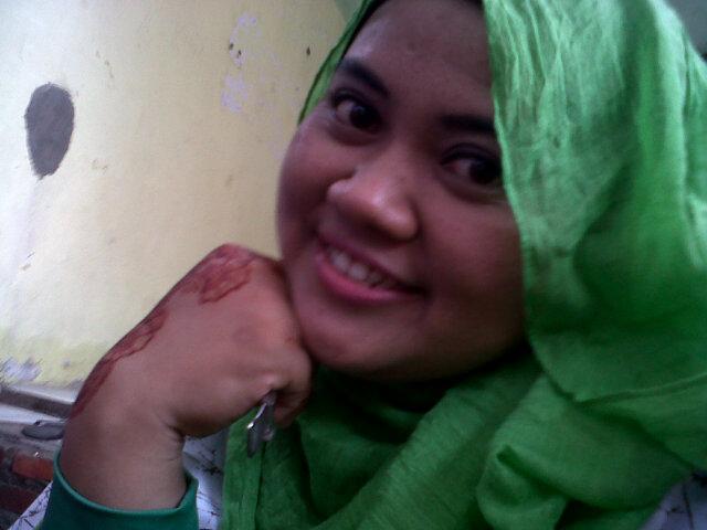 imroatulmufitda's profile picture. Muslim|8 February|Love Black|Love Cooking|Ndut|Cerewet|Keliatan Jutek tp aslinya baik|Hijab is my choice|