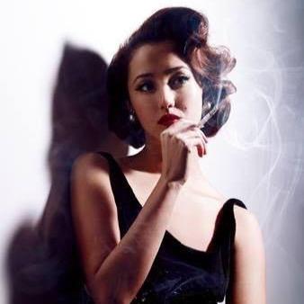 The maiden who falls in love 3797