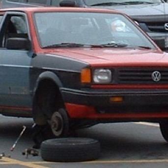 NotBillionaires's profile picture. I wouldnt know if money can buy happiness.
DM worthy posts