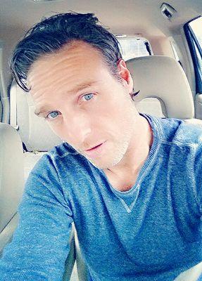 darrendeloach's profile picture. 