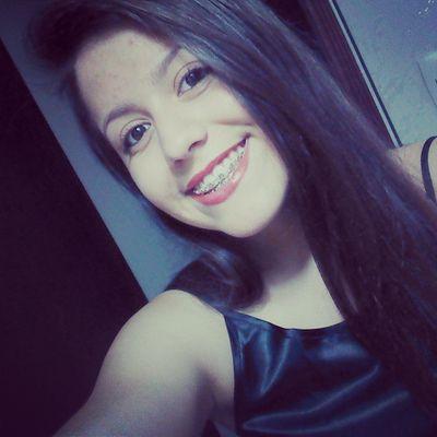snap; larisaias insta;larissaisaiass