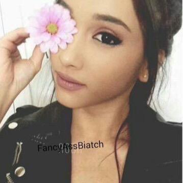 GranolaGrande_'s profile picture. Free follow from @ArianasPajamas