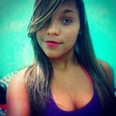 Sou mineirinha,  16 anos, cruzeirense, capoeirista amazona e apaixonada por Cavalos! ♡