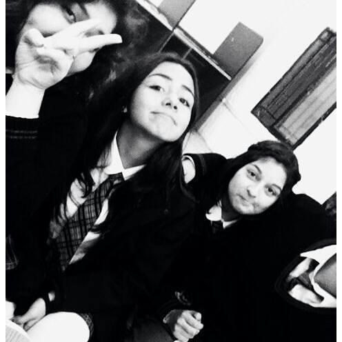 Polvorienta_'s profile picture. Dejame que te toque la piel

Te amo Fer.