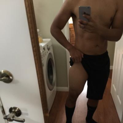 faln90210's profile picture. Just a regular guy wanted to be a big youtuber but wasn't my calling. so now I am attempting bodybuilding been lifting for about a year and 7 months goin strong