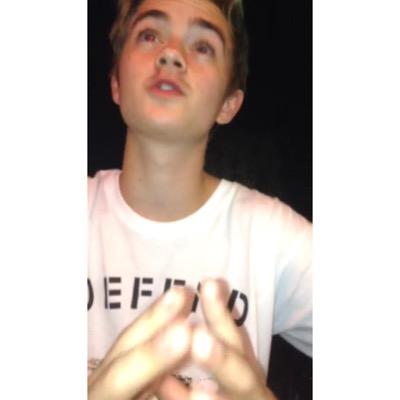 jackstumblr's profile picture. 