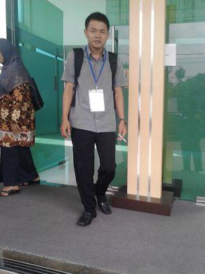 KhyAlfatra's profile picture. 