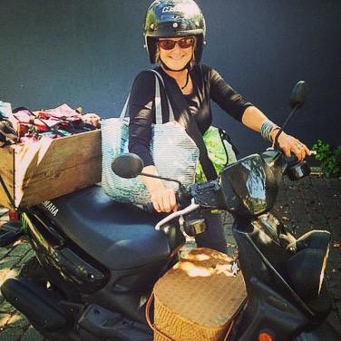 splashfabric's profile picture. Rugged, KickAss aprons, tablecloths, bags.                             Practical Fabric Wares to make your heart sing.