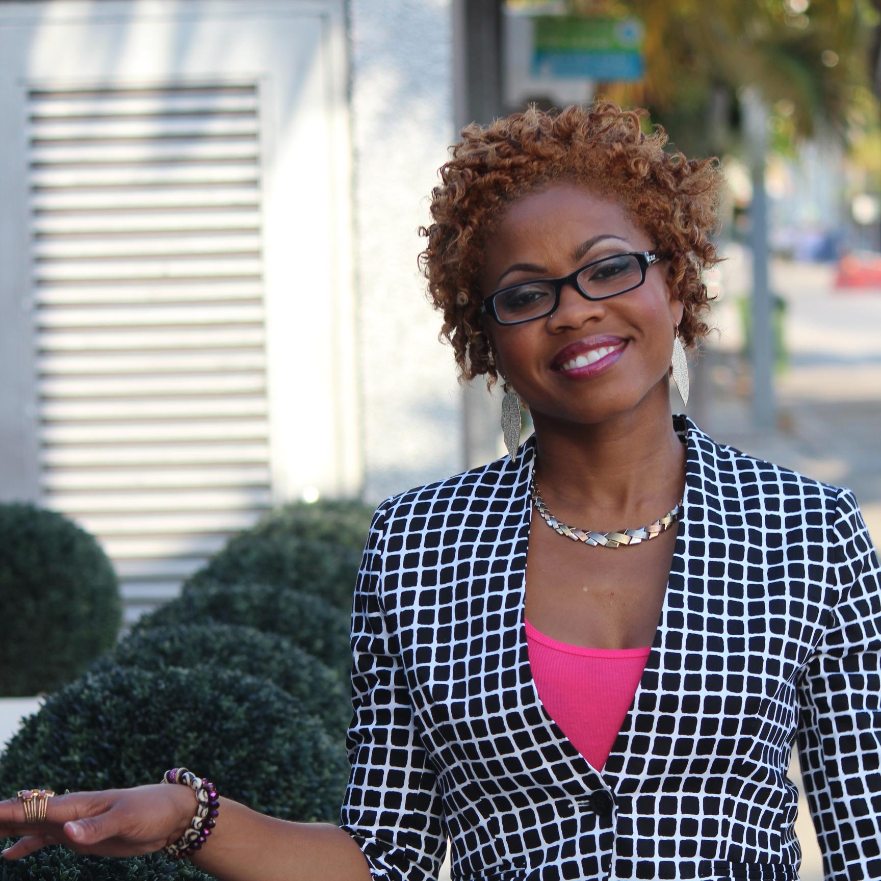 RuthDPollock's profile picture. Enthusiastic,Motivational Speaker, Life Healing Coach, Poet, & Entrepreneur. Wife to a phenomenal Lion, Mom to 5 future leaders & proud sis to gifted siblings.