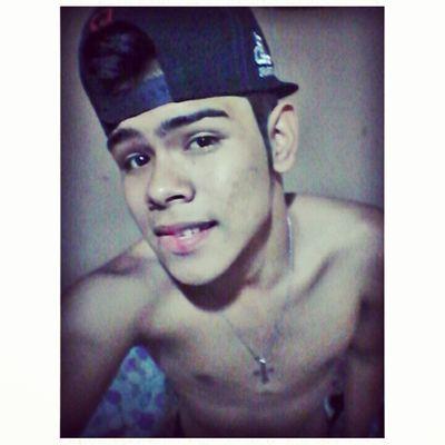 Brasileiro. Paraense ★.  Ainda estudo ♚. Futuro Economista ☜. Deus, Familia , Amigos ♥♥.Snap :Otavio_Azvedoo . Intagram: @Otavio_Azevedoo
