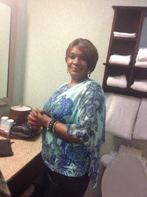 WarrenLadyj's profile picture. 