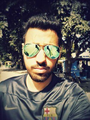 (follow me on instagram @gurnoor777)    #We let go so the beats can control :D     #capricorn    #student  #EDM maniac #ASOT #LEO MESSI #MESSI FAN #TEAM MESSI