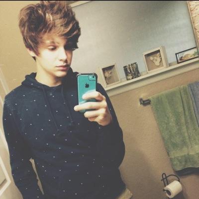 GO FOLLOW @matth3wduval
