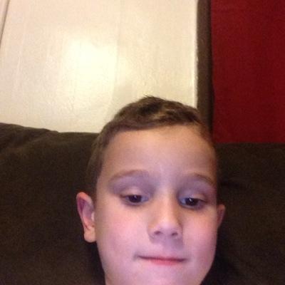 mena3399y's profile picture. 